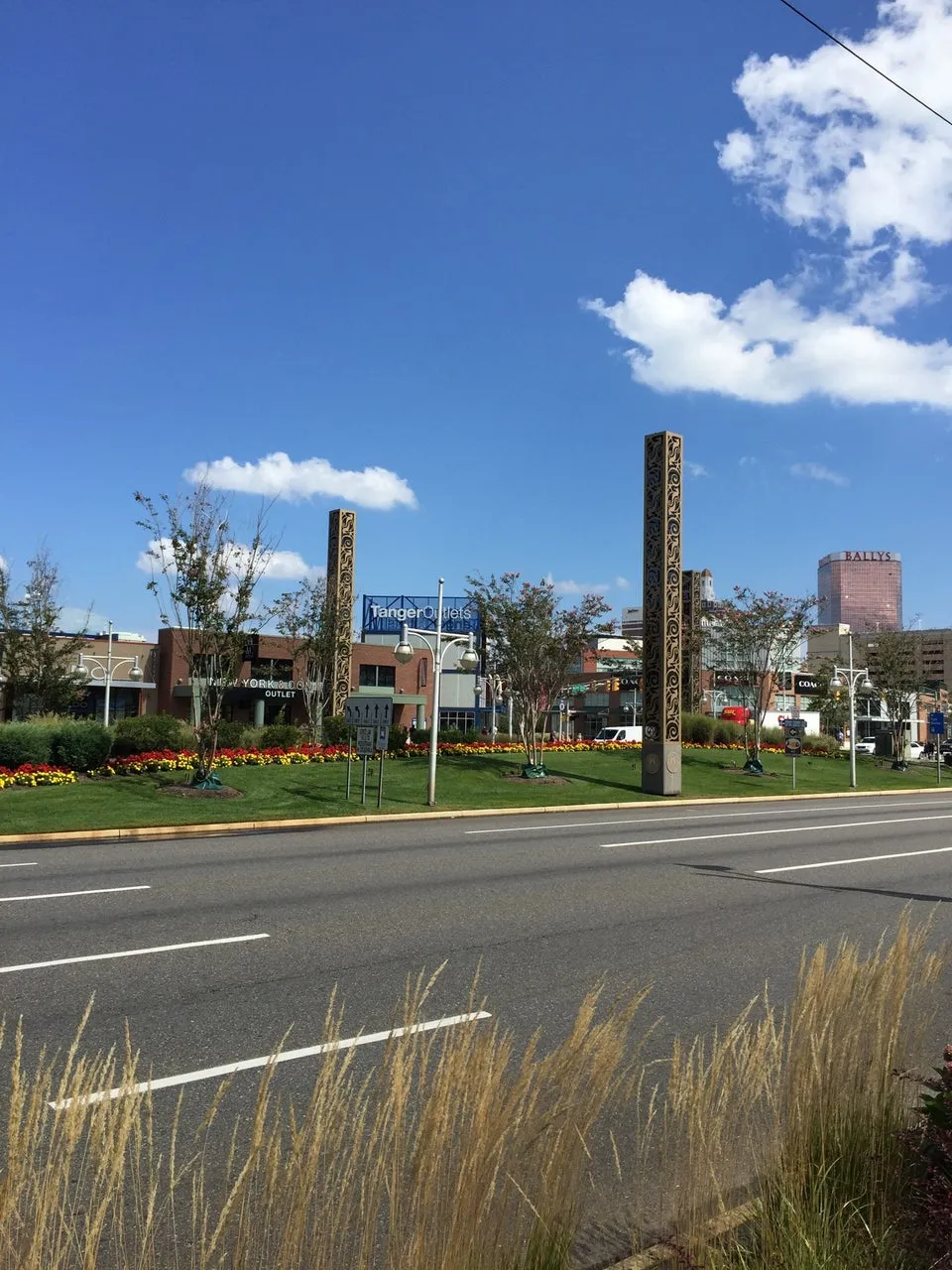 Atlantic City Outlets, The Walk