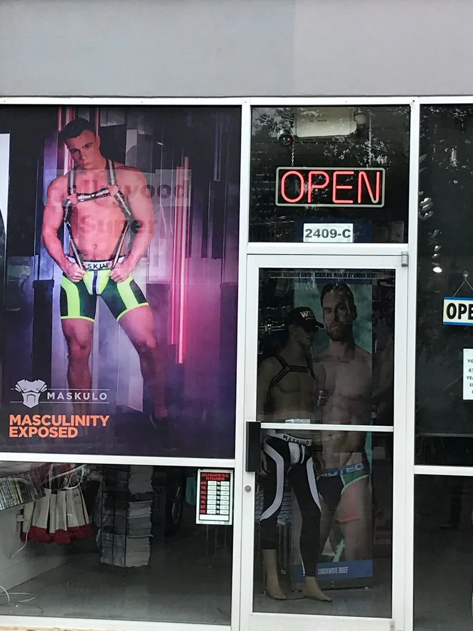 Hollywood Super Center