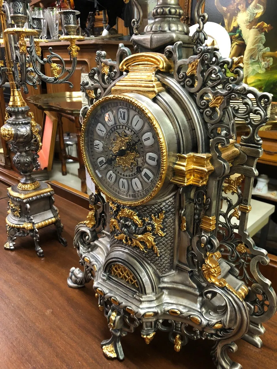 Brownstone Antiques