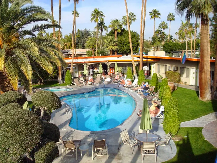 Inndulge Palm Springs