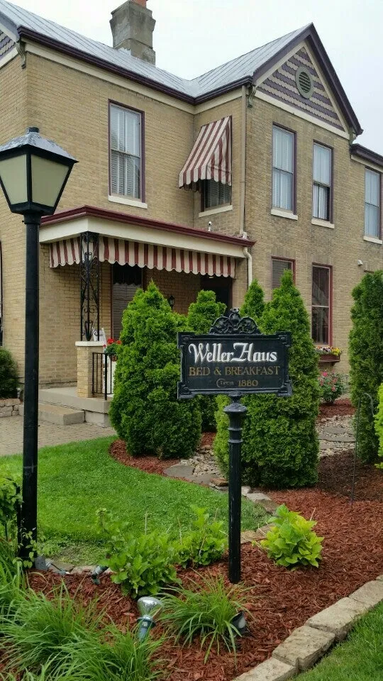 Weller Haus Bed & Breakfast