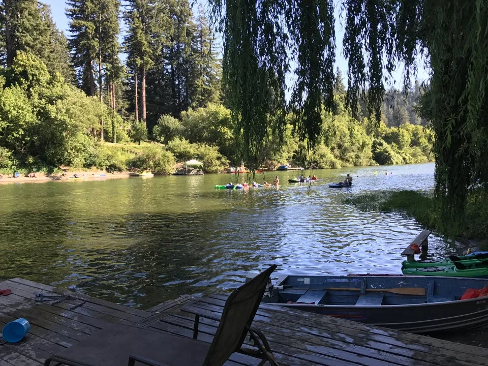Guerneville Lodge  Formerly: Inn at the Willows