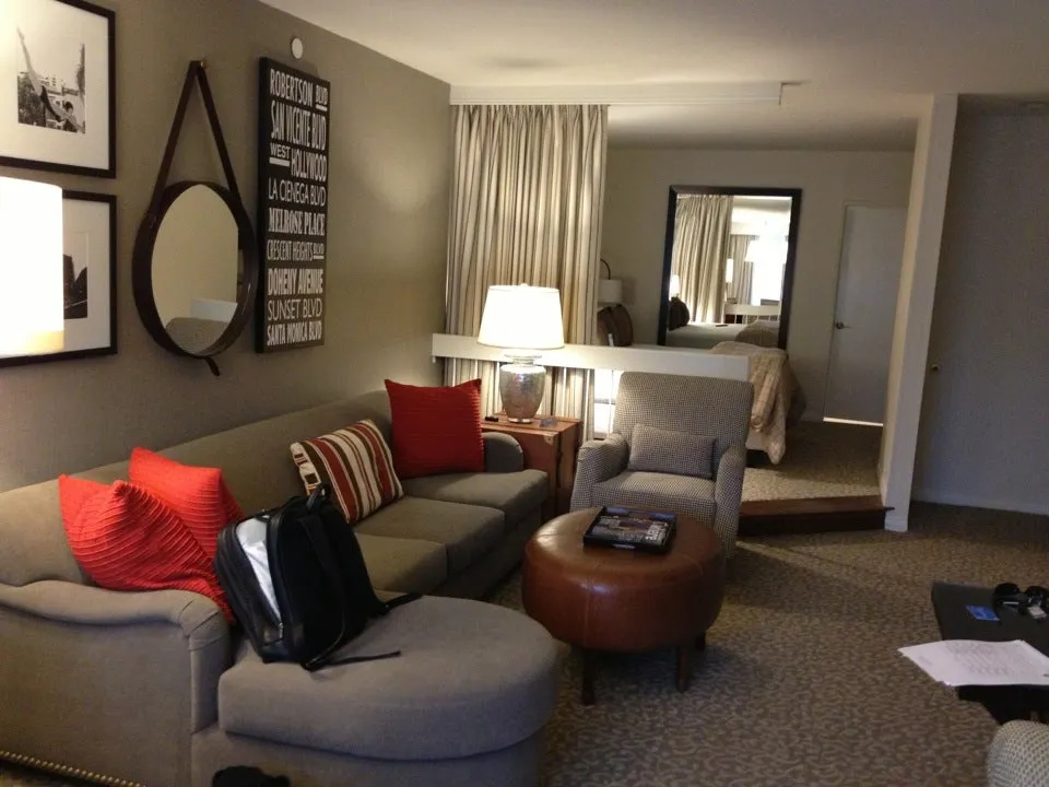 Le Parc Suite Hotel