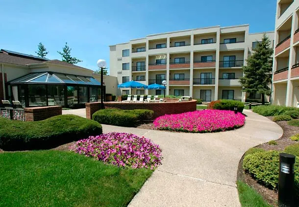 Sonesta Select Indianapolis Carmel  Formerly: Courtyard Indianapolis Carmel
