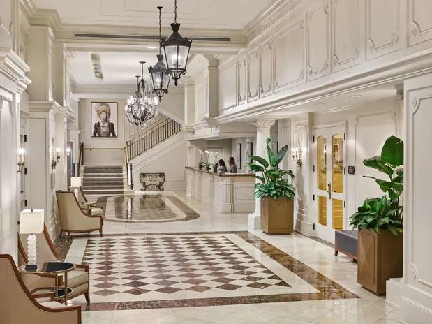 Astor Crowne Plaza Hotel