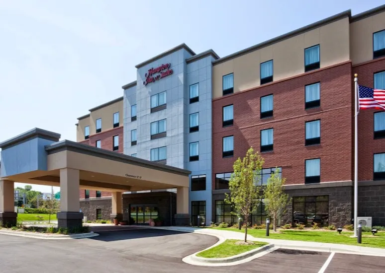 Hampton Inn & Suites Minneapolis West/ Minnetonka