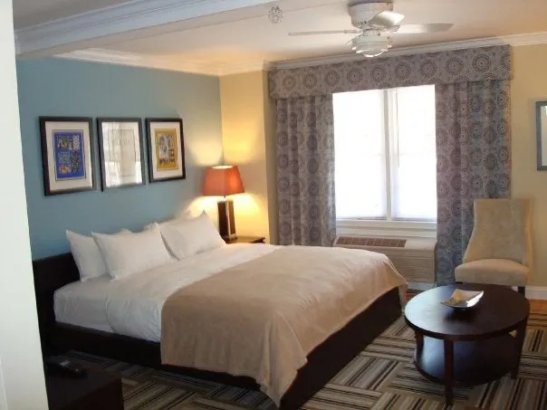 Canalside Inn