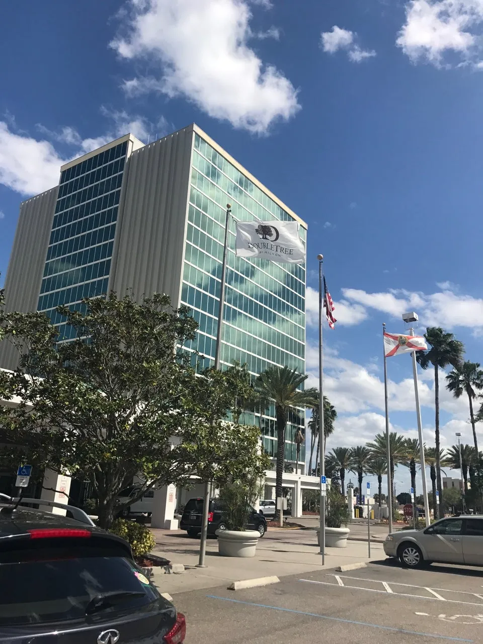 DoubleTree by Hilton Hotel at the Entrance to Universal Orlando