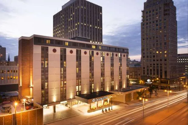 Doubletree Milwaukee City Center
