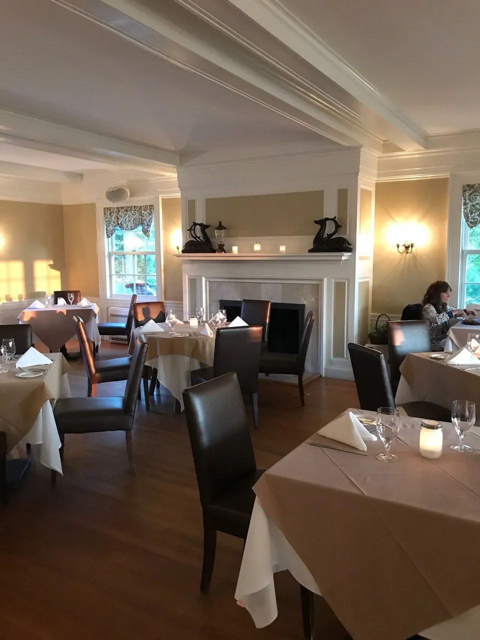 White House Inn