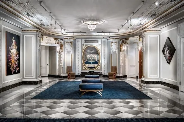 The Blackstone, Autograph Collection