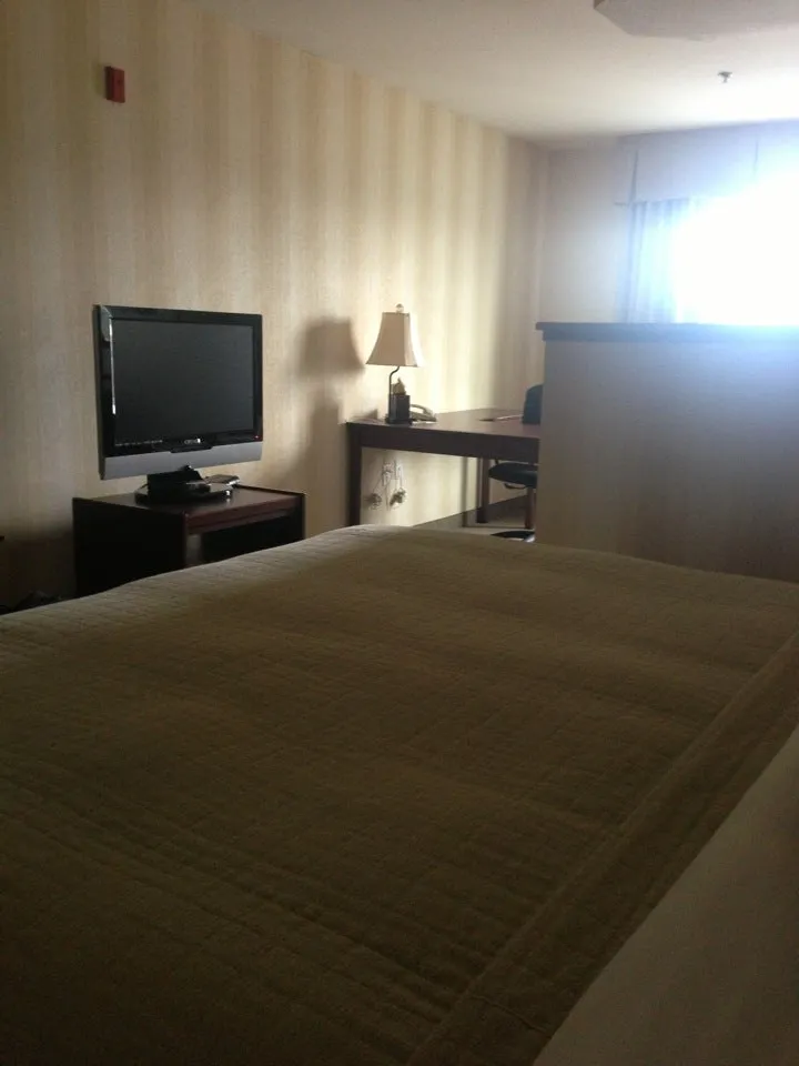 Phoenix Inn Suites