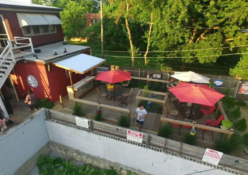 Sidestreet Bar & Grill