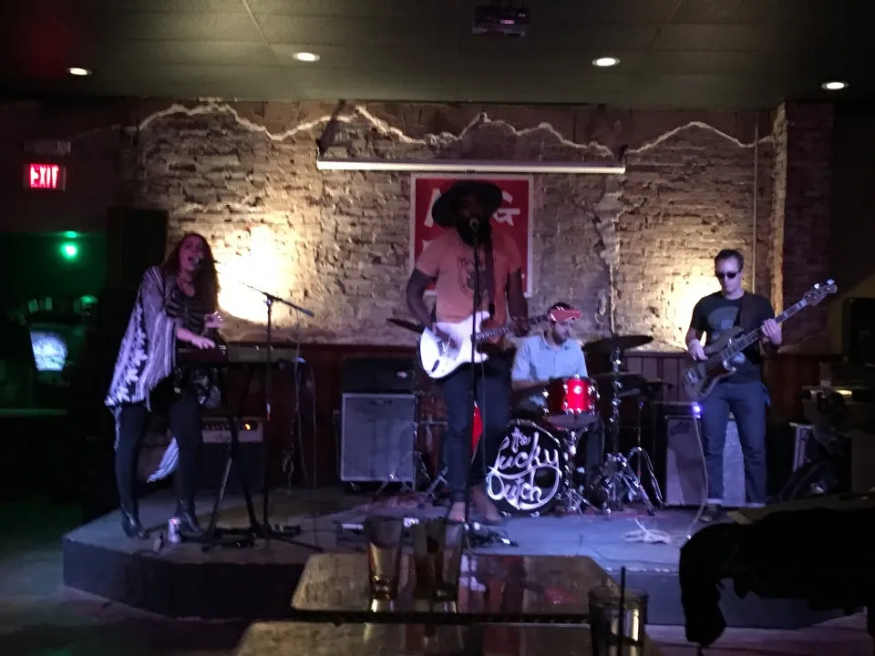Magnolia Bar