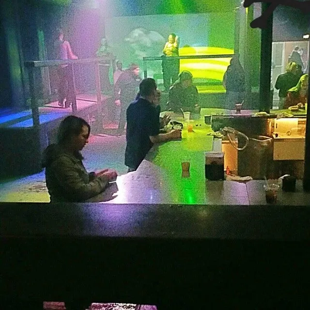 XS