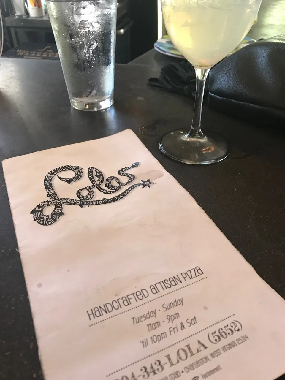 Lola's