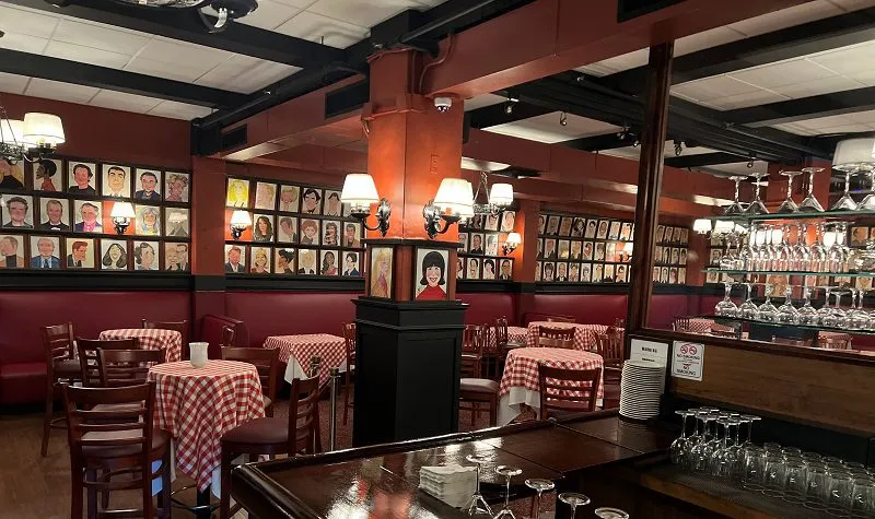 Sardi's