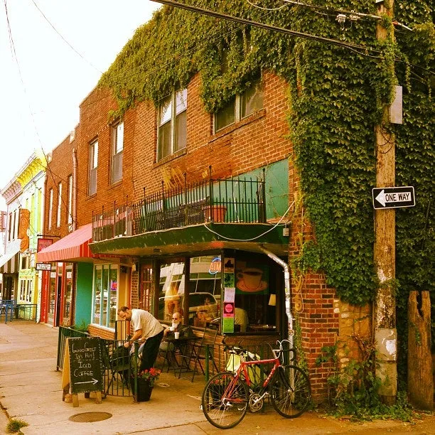 Henry's Upstairs Bar