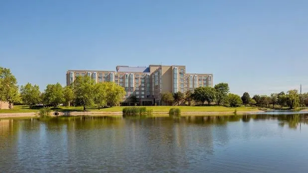 Sheraton Suites Chicago Elk Grove