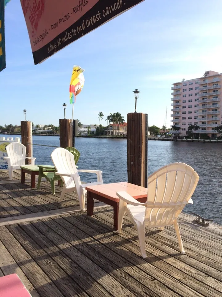 Flip Flops Dockside Restaurant