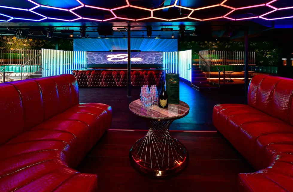 Eve Nightclub & Lounge