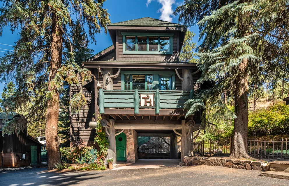 Highland Haven Creekside Inn