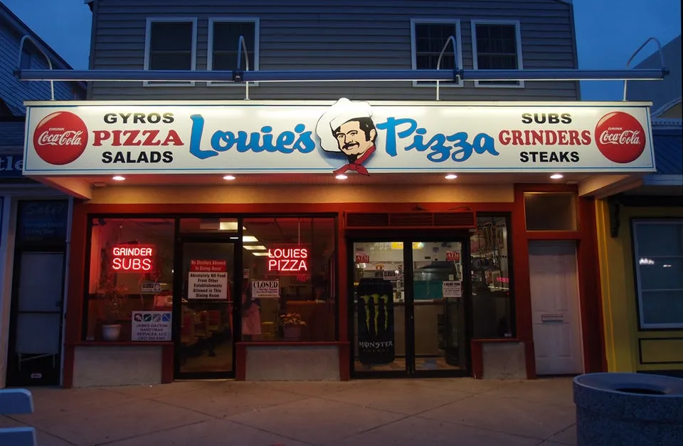 Louie's Pizza