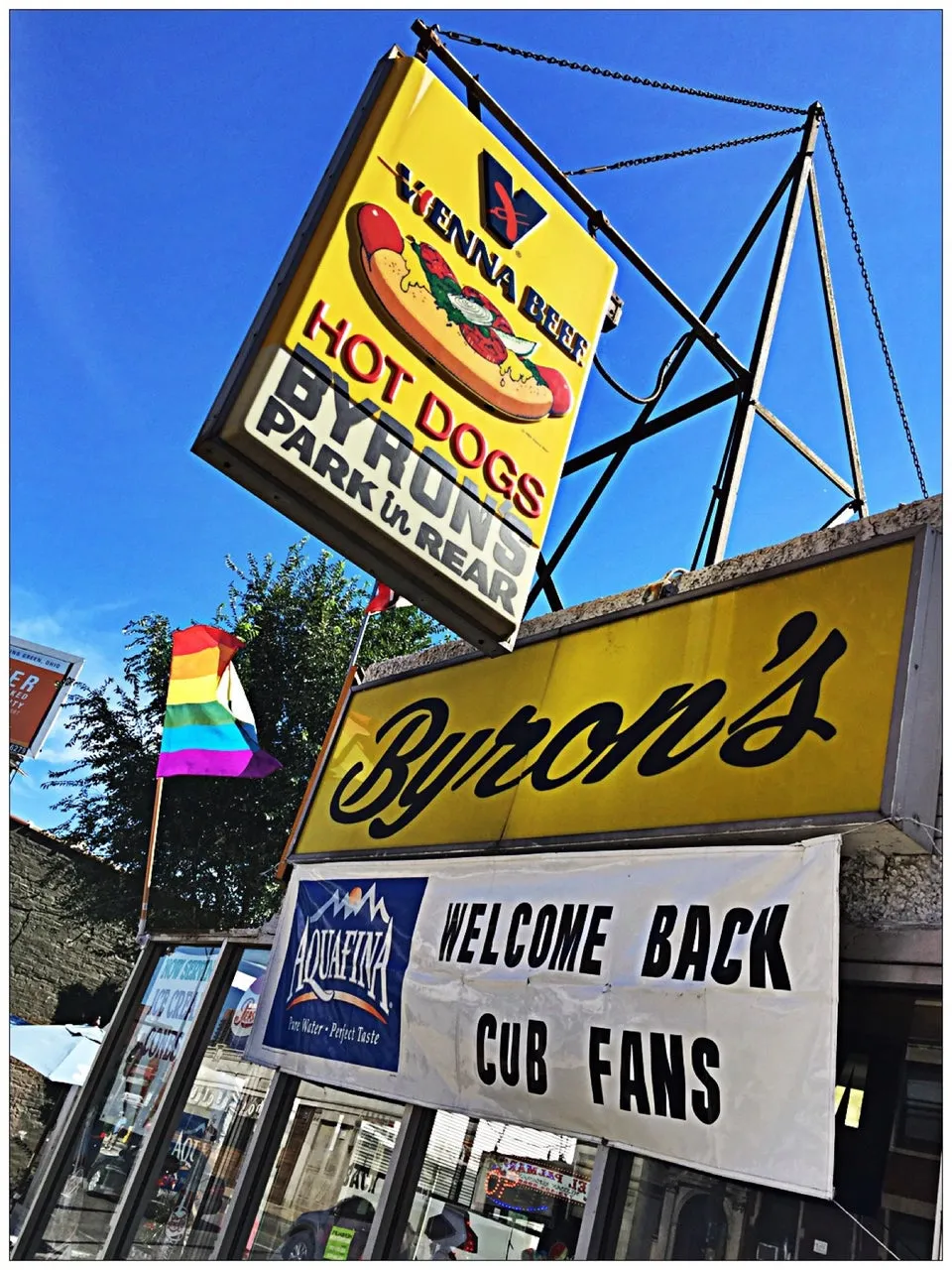Byron's Hot Dogs