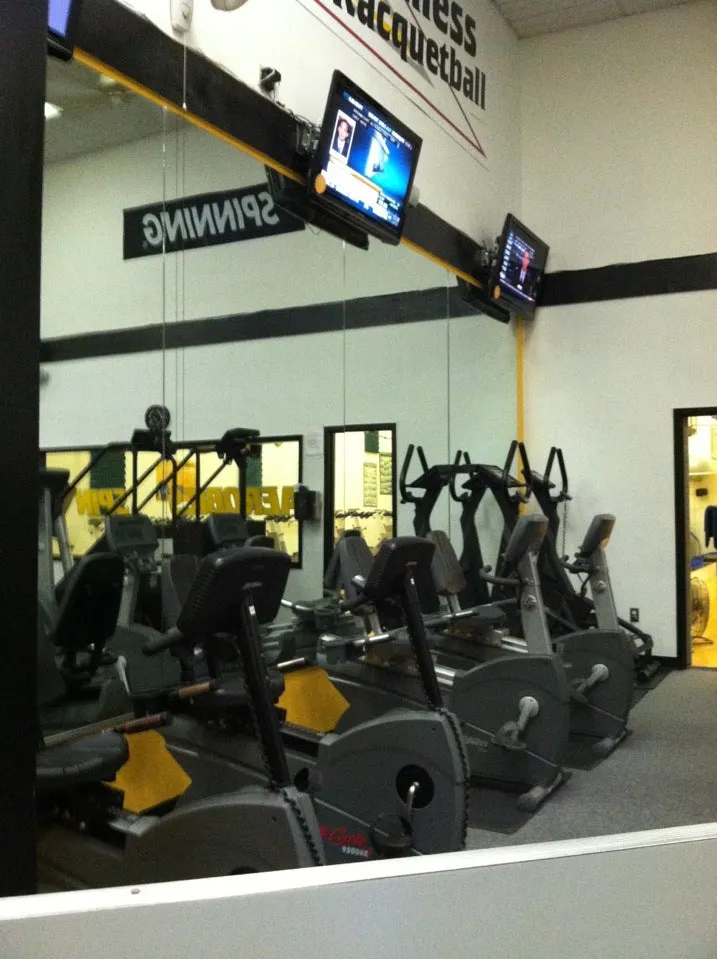 Midway Fitness and Racquetball Club