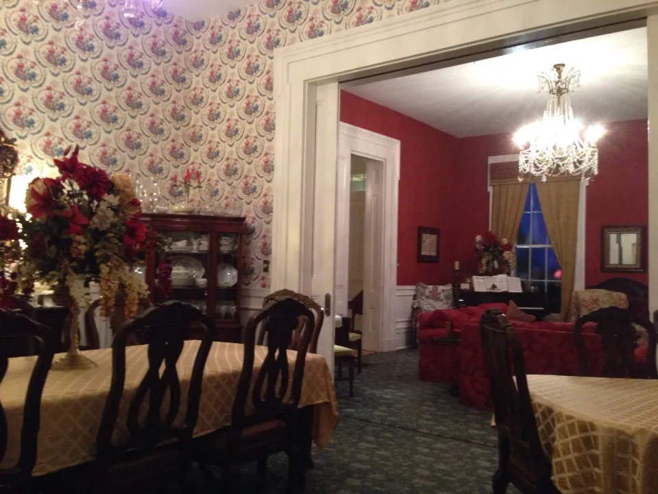 Maple Hill Manor Bed and Breakfast