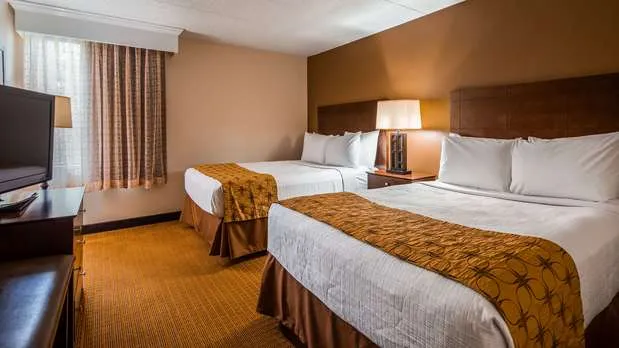 Best Western Plus Arbour Inn &amp; Suites