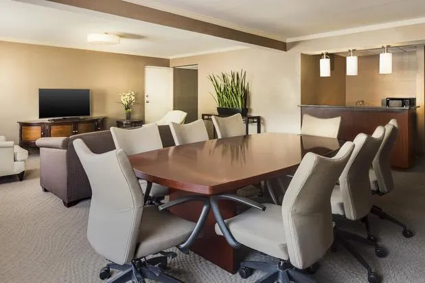 Sheraton Omaha Hotel