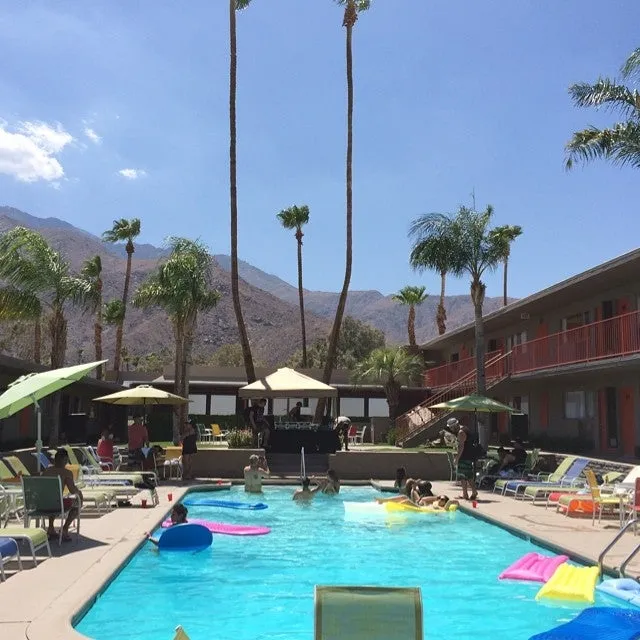 Skylark Hotel