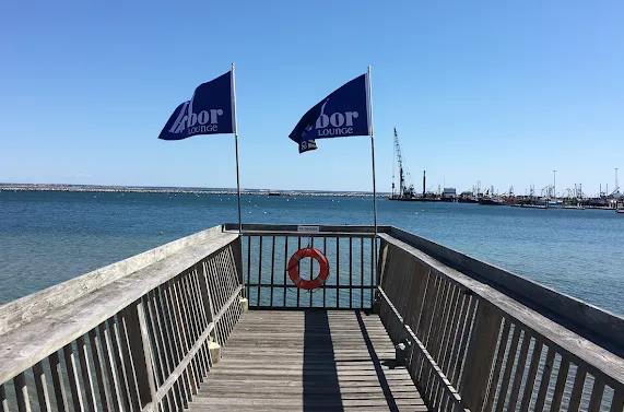 Harbor Lounge