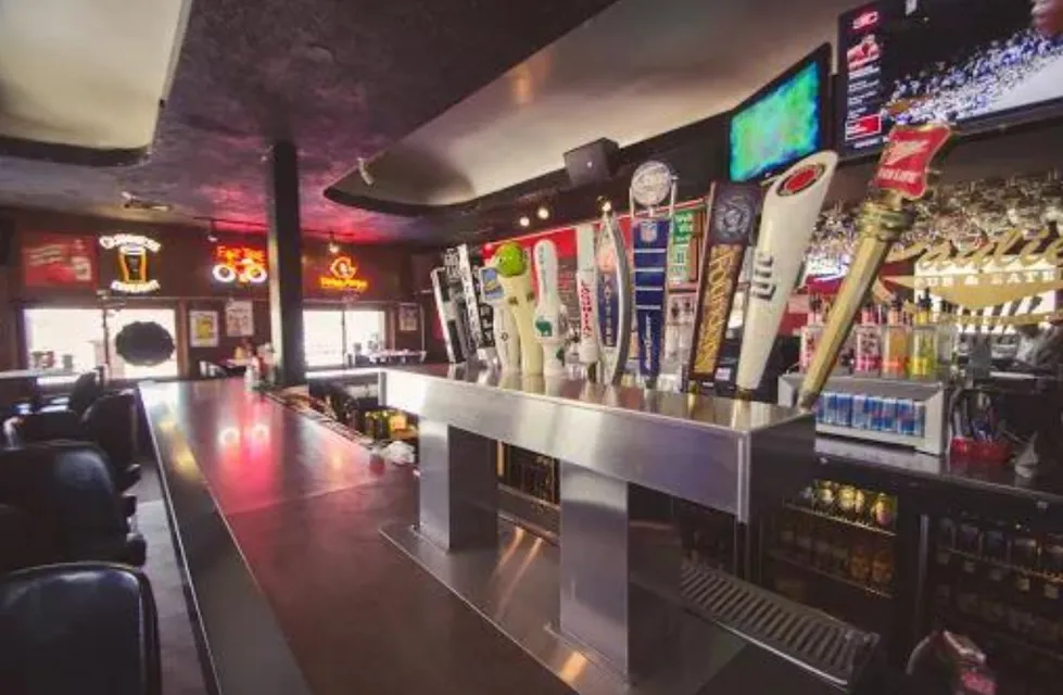 Paulie's Pub and Eatery