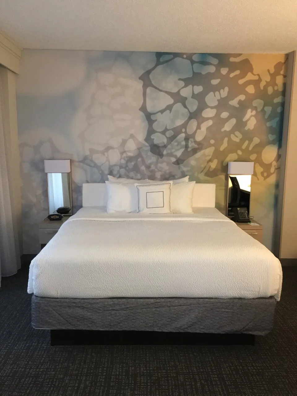Courtyard by Marriott Nashville Downtown