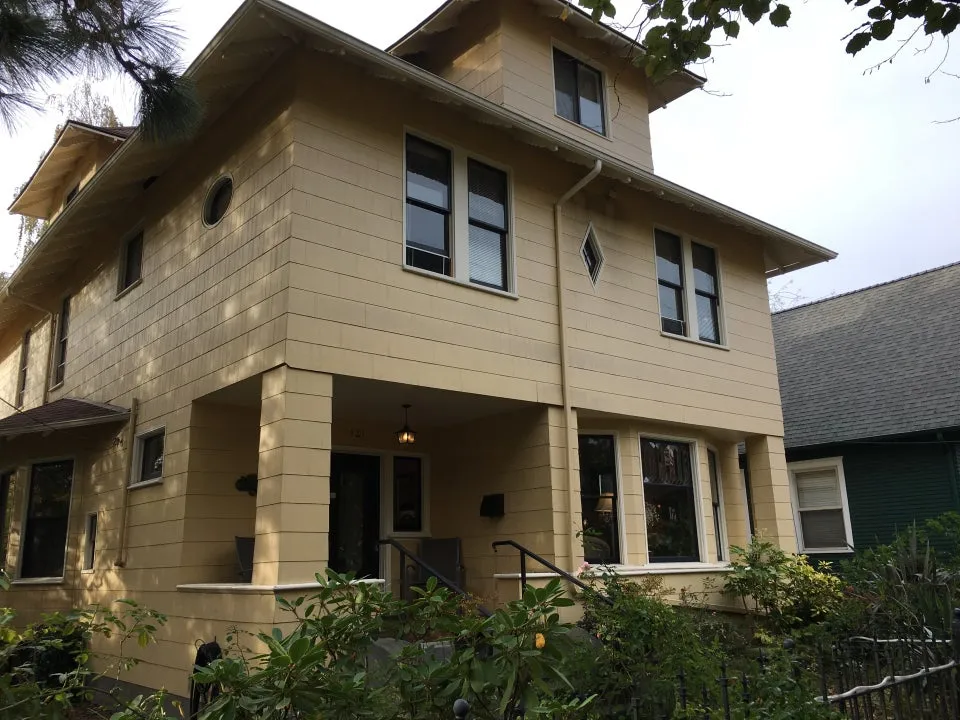 11th Avenue Inn