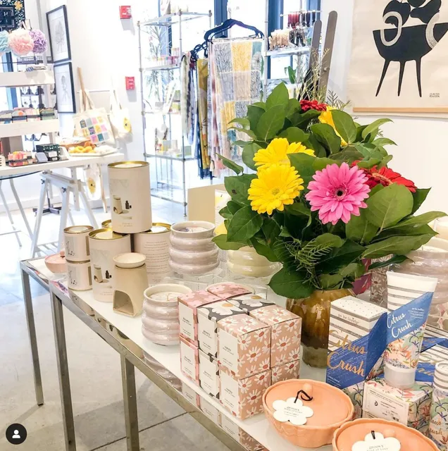 Hello World Modern Mercantile