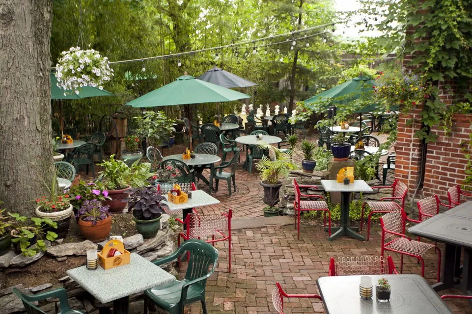 Bube's Brewery Dining & Entertainment