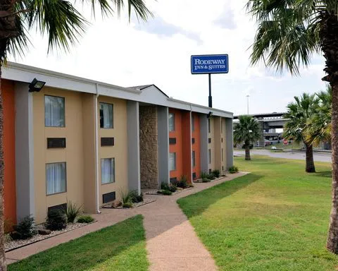 Rodeway Inn & Suites Downtown North