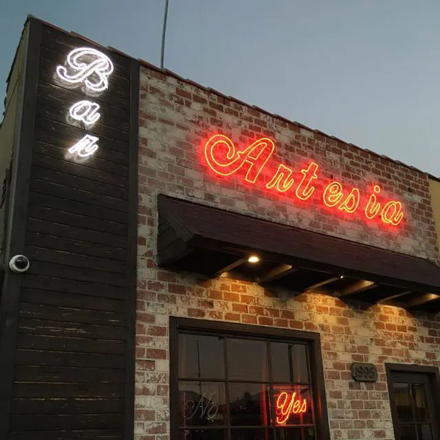 Artesia Bar  Formerly: The Dolphin