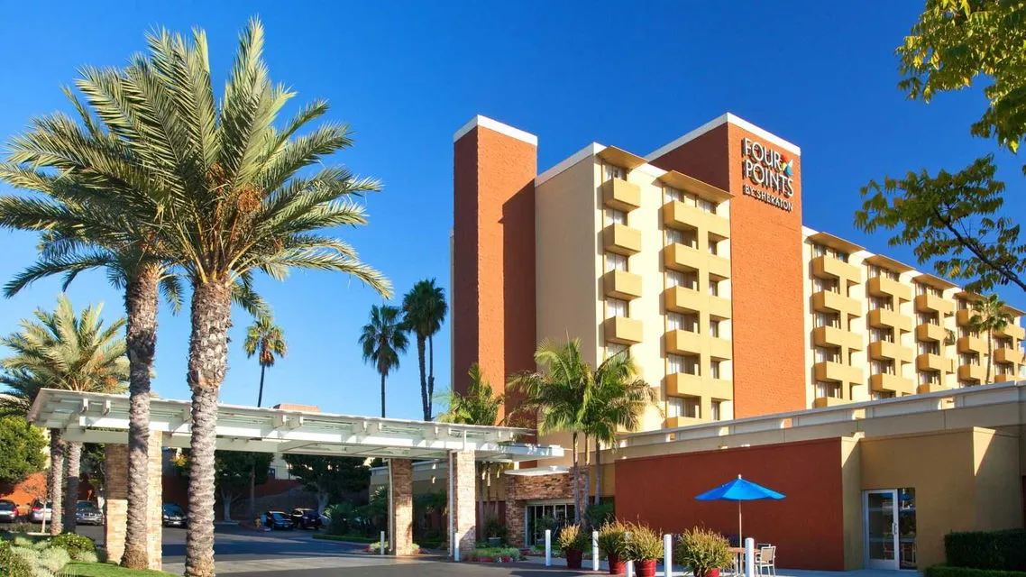 Four Points by Sheraton Los Angeles Westside