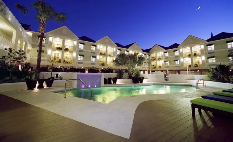 Silver Palms Inn