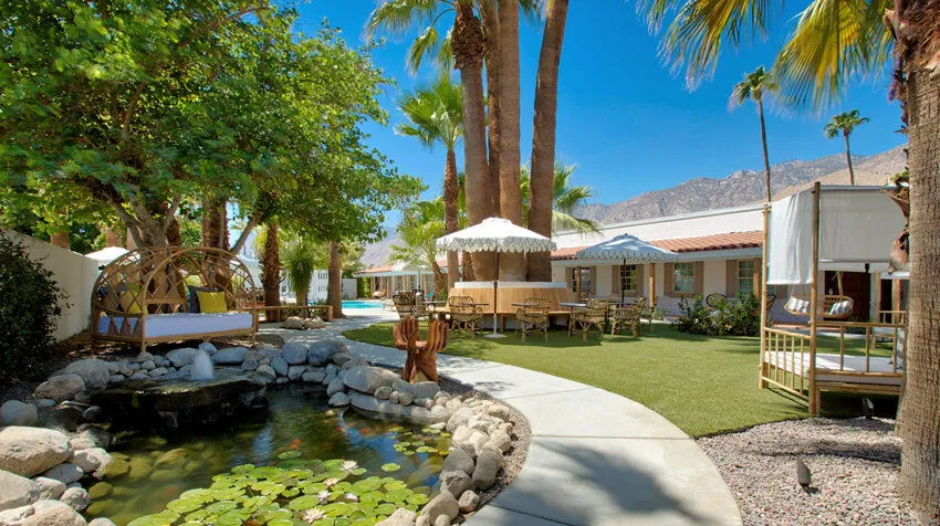 Dive Palm Springs  Formerly: Colt's Lodge