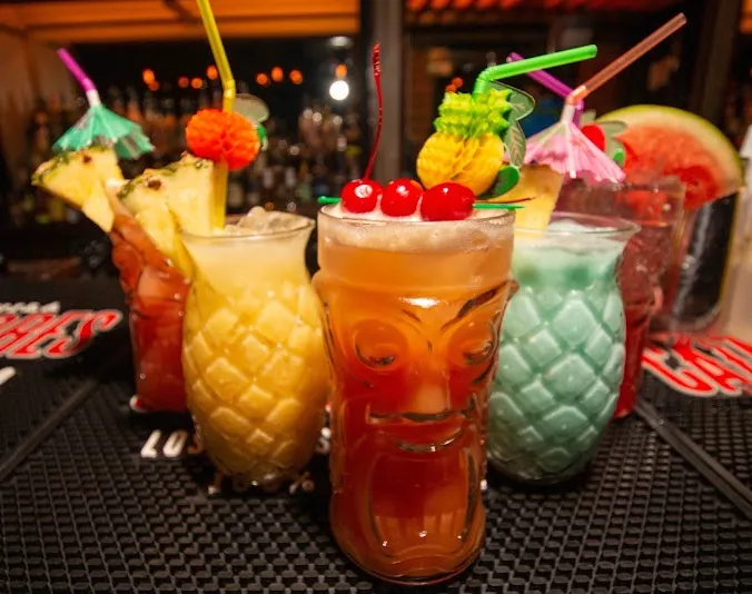 Twist Bar - Bistro - Social