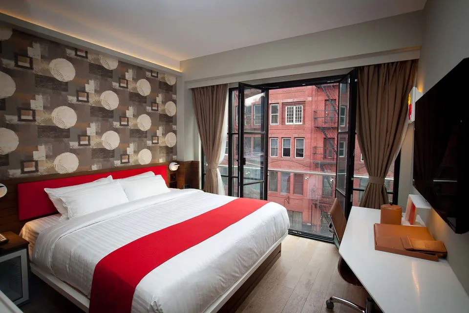 NobleDen Hotel