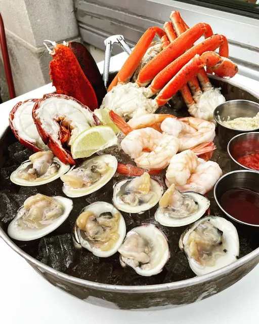 Plumb Oyster Bar