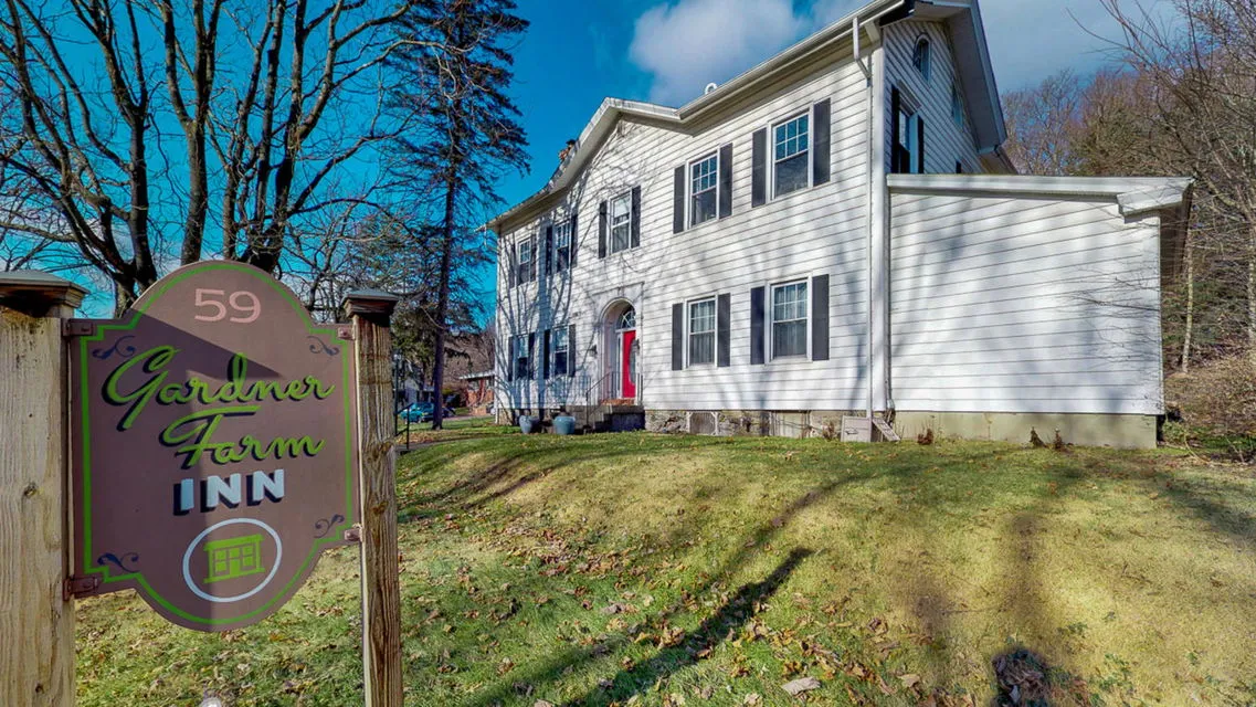 Gardner Farm Inn