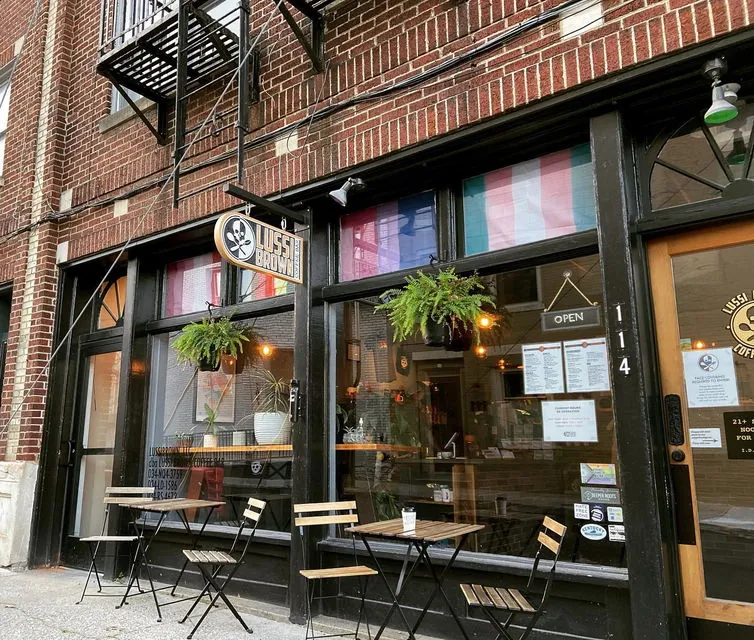 Lussi Brown Coffee Bar