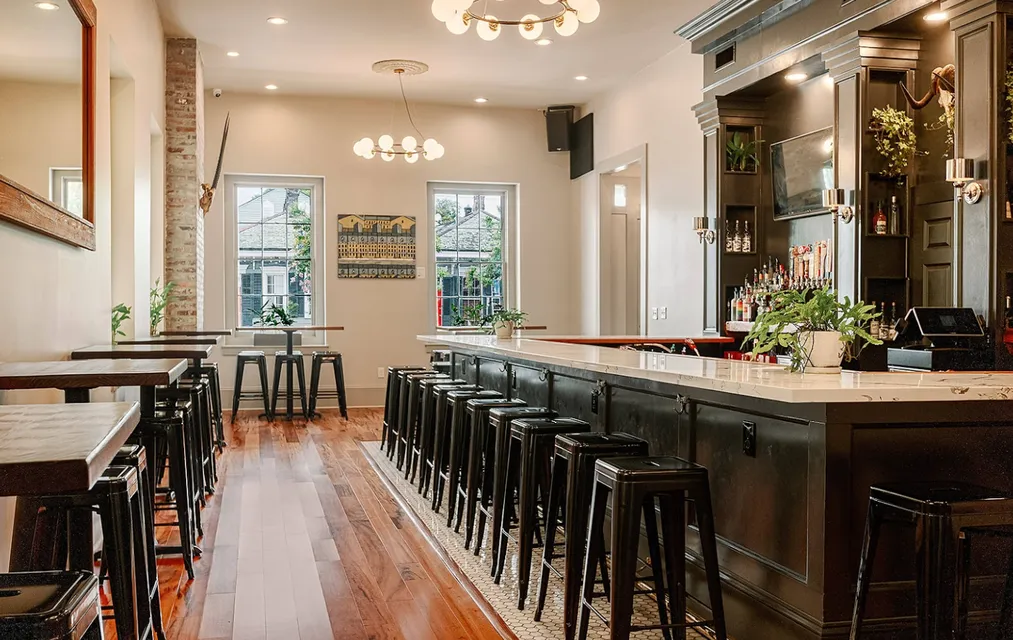 American Townhouse  Formerly: 700 Club
